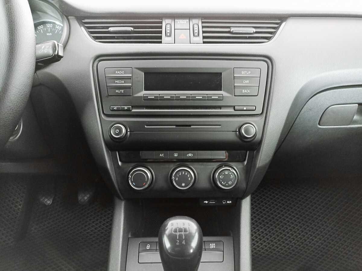 Шкода Октавия б/у, 2014, Механическая. Фото: #14