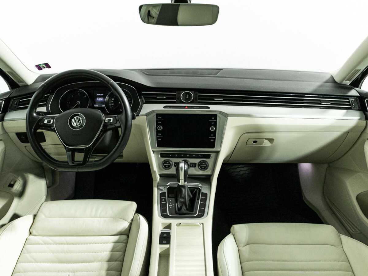 Фольксваген Пассат б/у, 2018, Роботизированная. Фото: #12