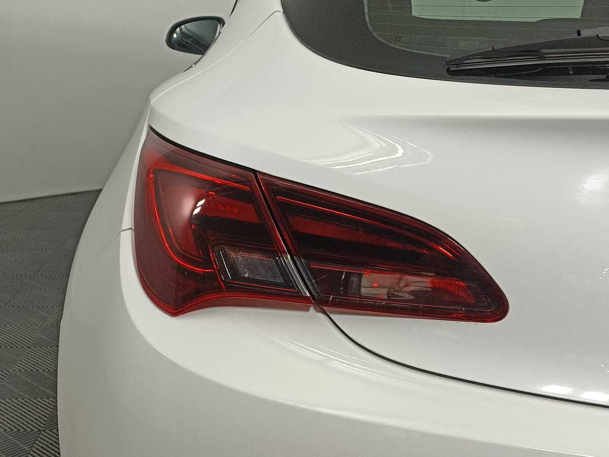 Опель Астра б/у, 2013, Автоматическая. Фото: #7