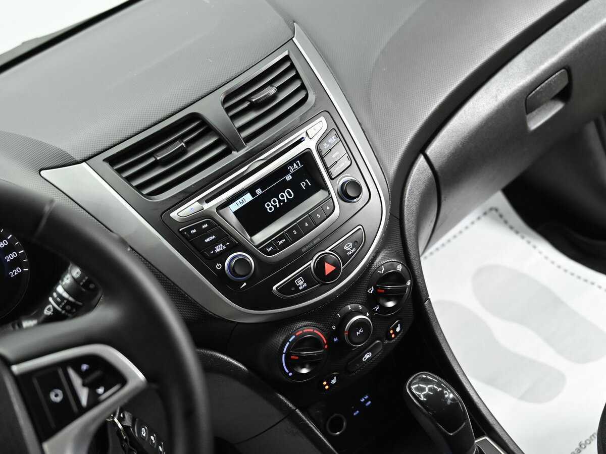 Хендай Солярис б/у, 2015, Автоматическая. Фото: #9