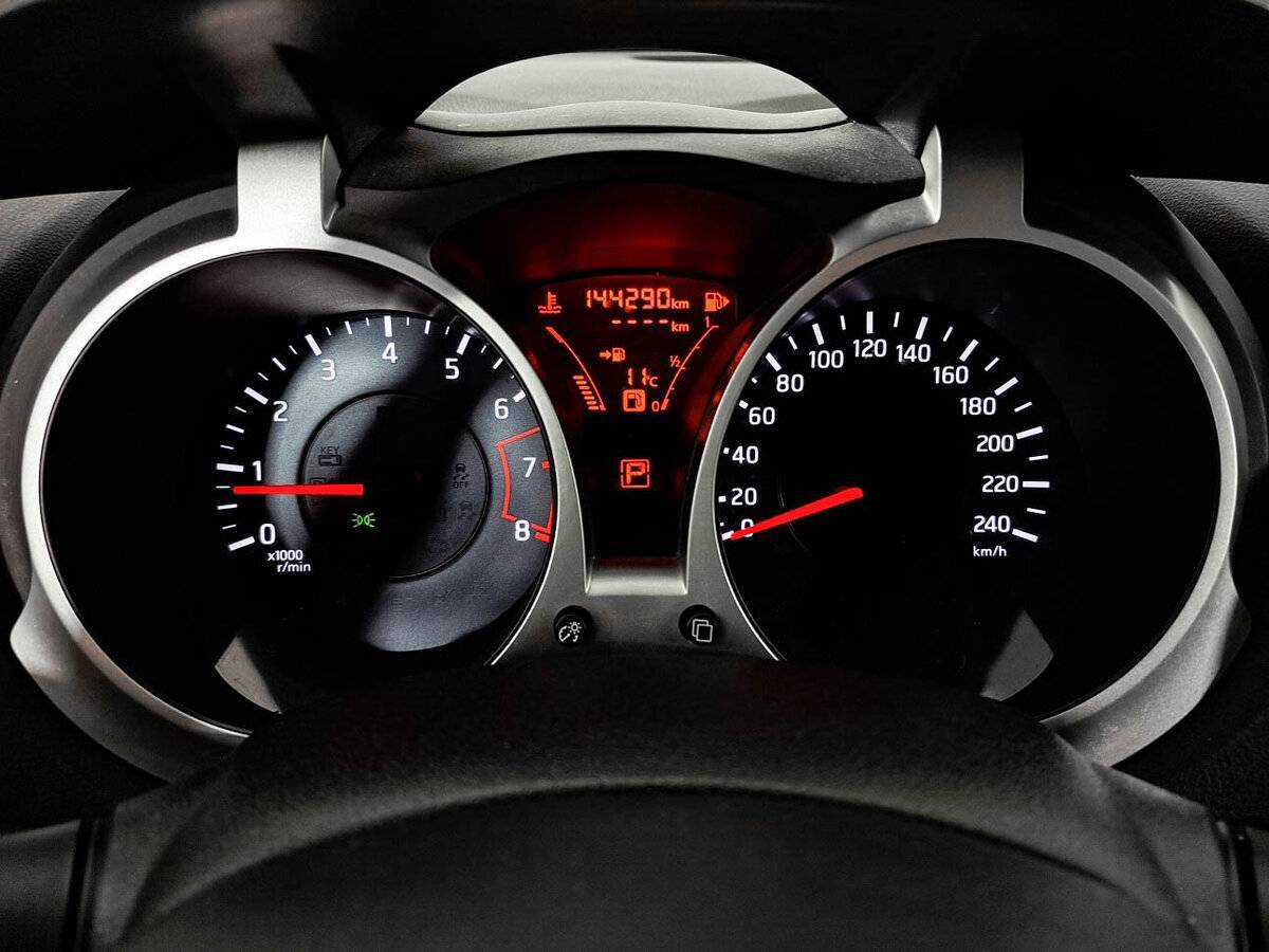 Ниссан Жук б/у, 2014, Вариатор. Фото: #8