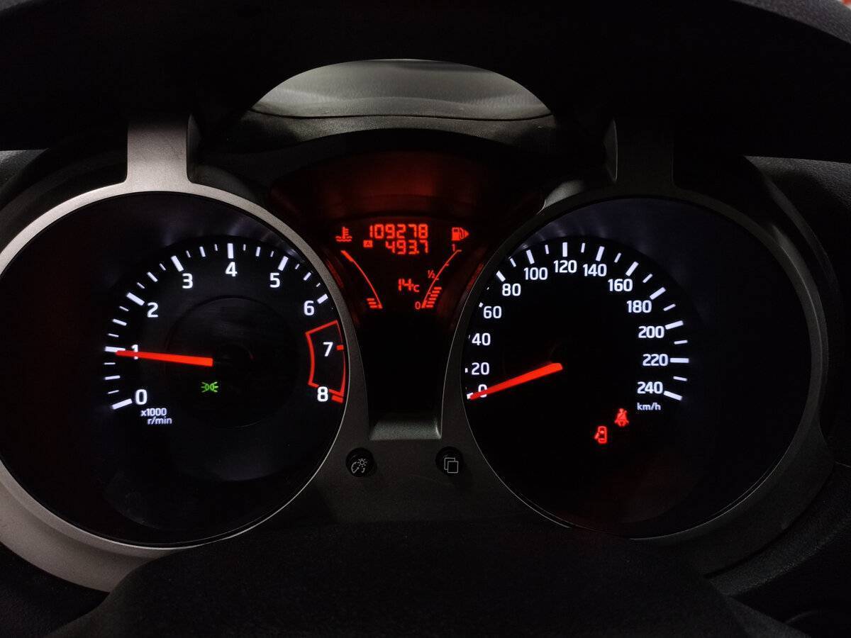 Ниссан Жук б/у, 2012, Механическая. Фото: #12