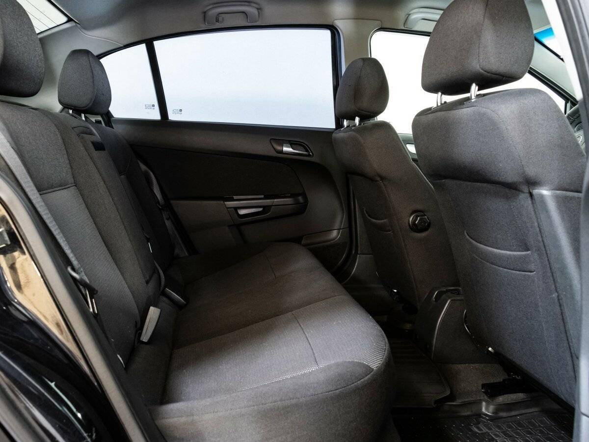 Опель Астра б/у, 2014, Автоматическая. Фото: #13