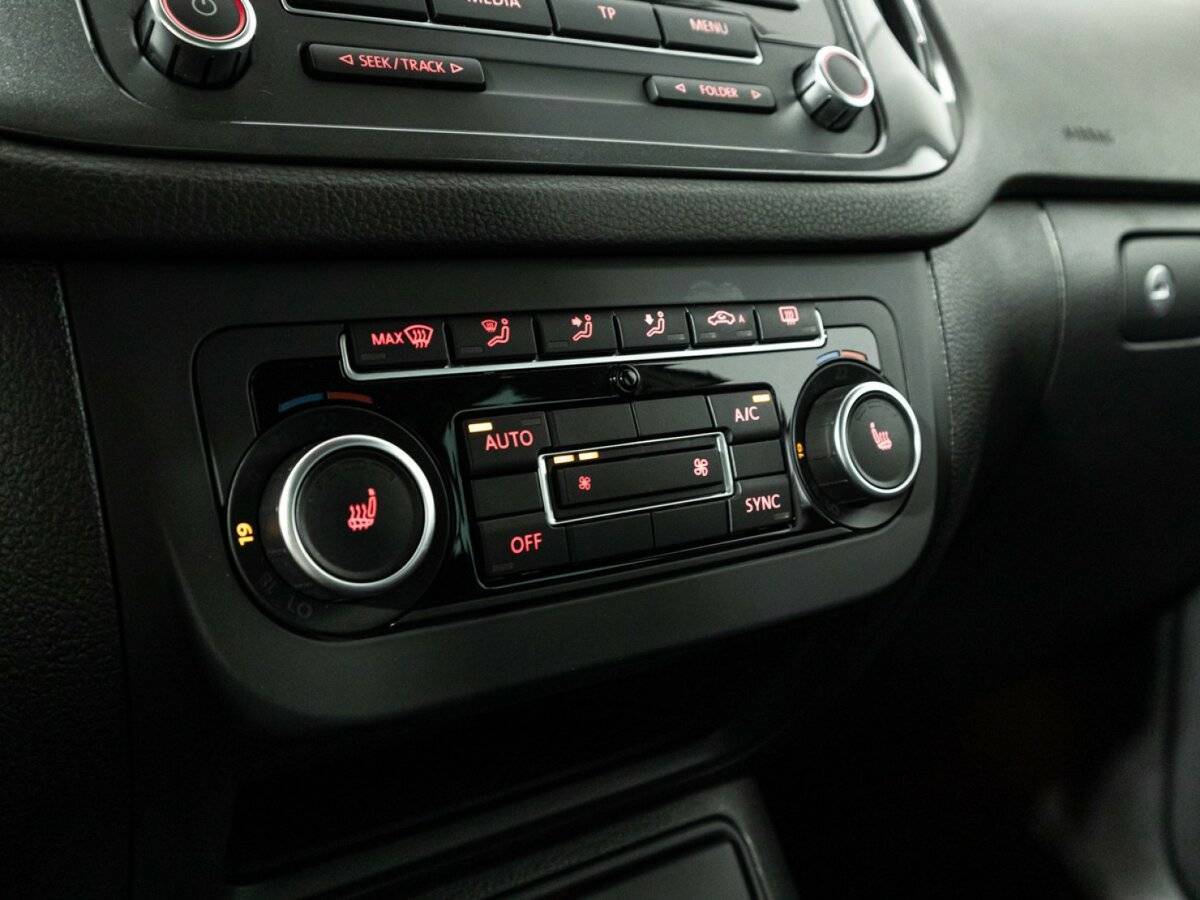 Фольксваген Тигуан б/у, 2012, Автоматическая. Фото: #17