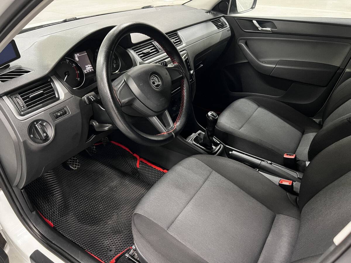 Шкода Рапид б/у, 2016, Механическая. Фото: #15