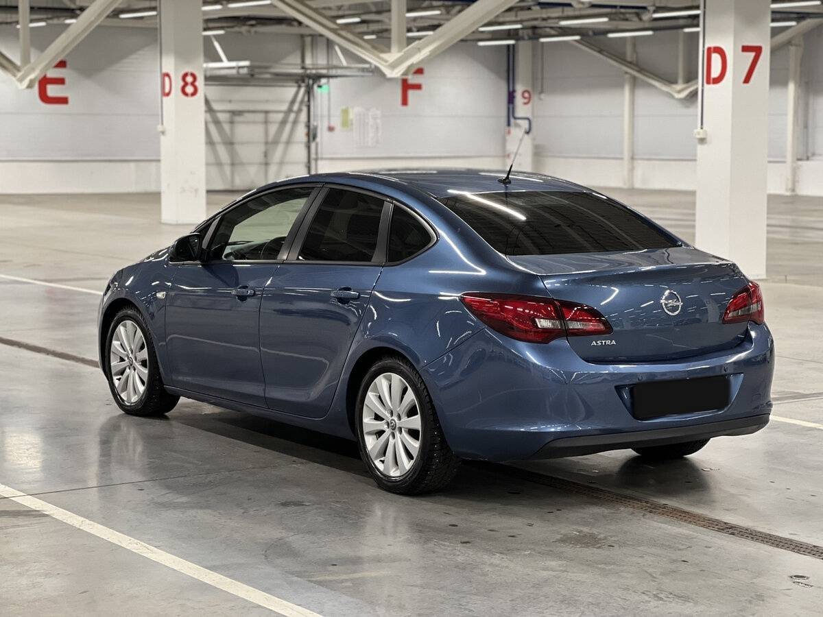 Опель Астра б/у, 2013, Механическая. Фото: #6