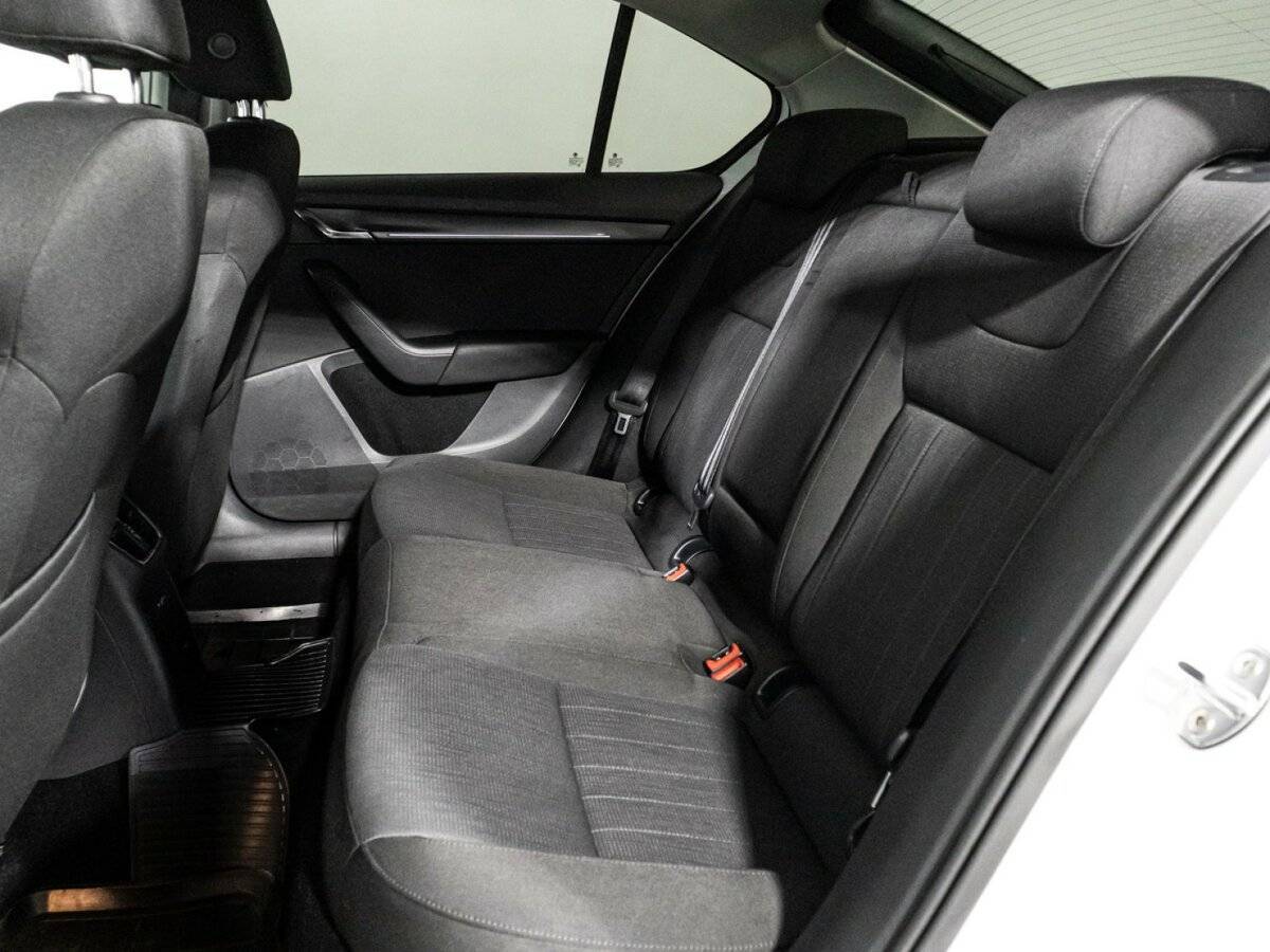 Шкода Октавия б/у, 2017, Роботизированная. Фото: #9