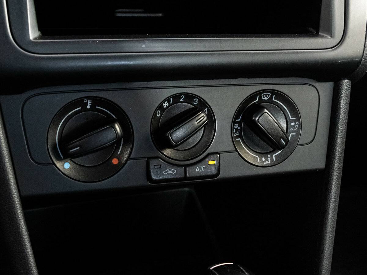 Фольксваген Поло б/у, 2016, Автоматическая. Фото: #12