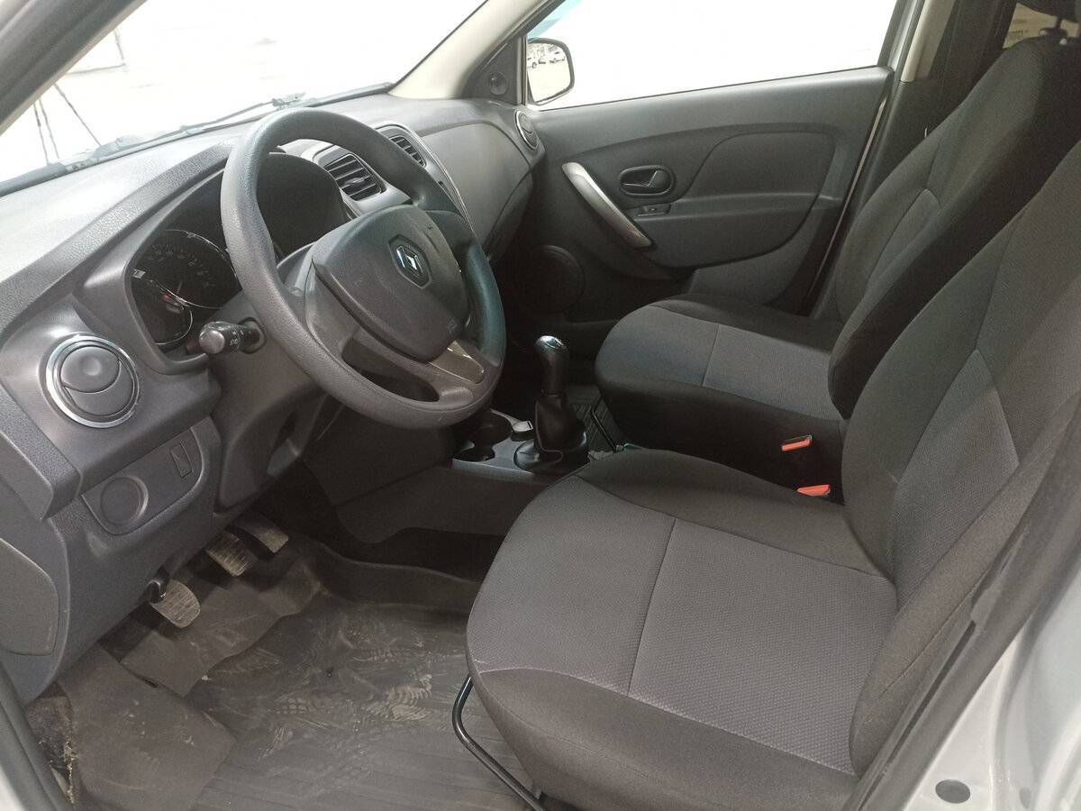 Рено Логан б/у, 2017, Механическая. Фото: #15