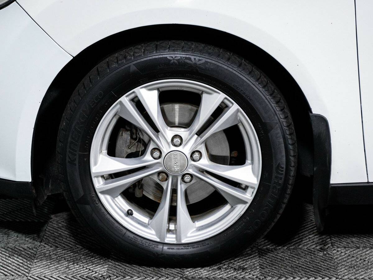 Форд Фокус б/у, 2012, Механическая. Фото: #13