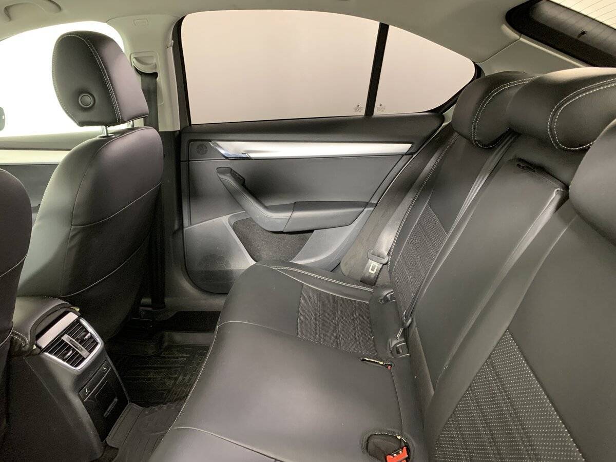 Шкода Октавия б/у, 2013, Роботизированная. Фото: #17