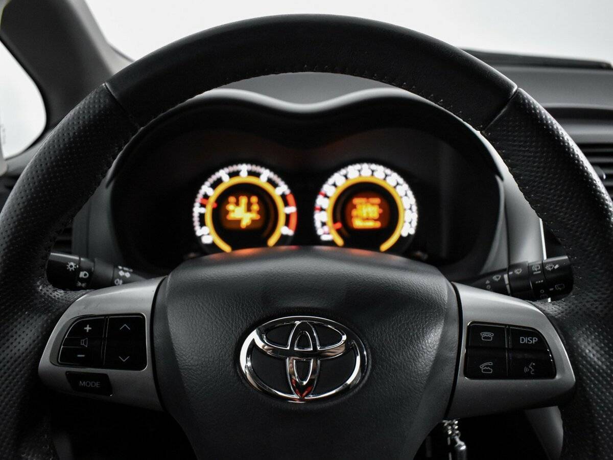 Тойота Аурис б/у, 2012, Автоматическая. Фото: #14