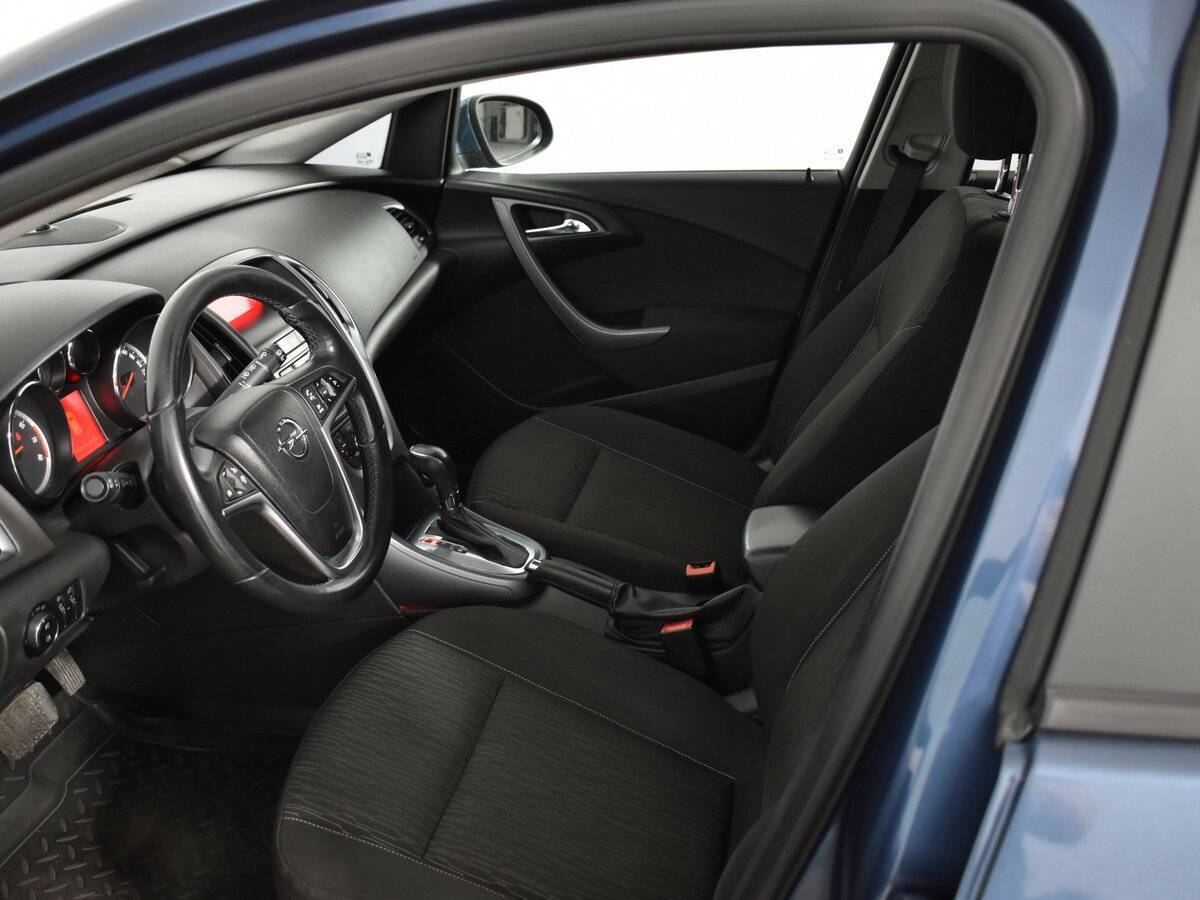 Опель Астра б/у, 2012, Автоматическая. Фото: #8