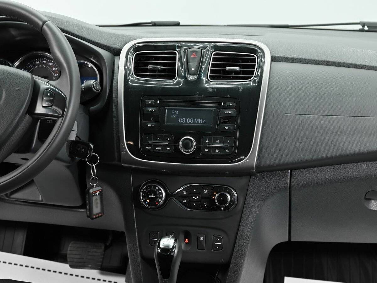 Рено Сандеро б/у, 2016, Автоматическая. Фото: #8