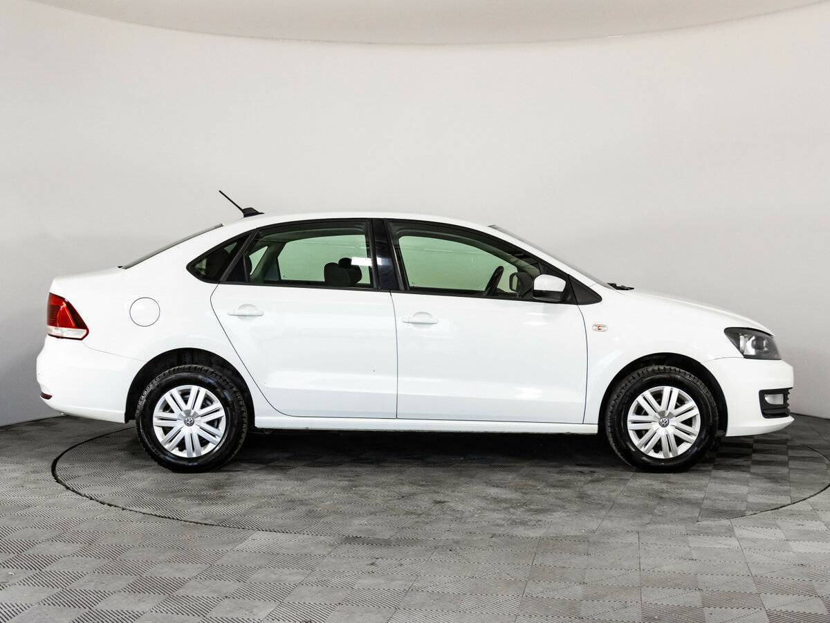 Фольксваген Поло б/у, 2017, Механическая. Фото: #3