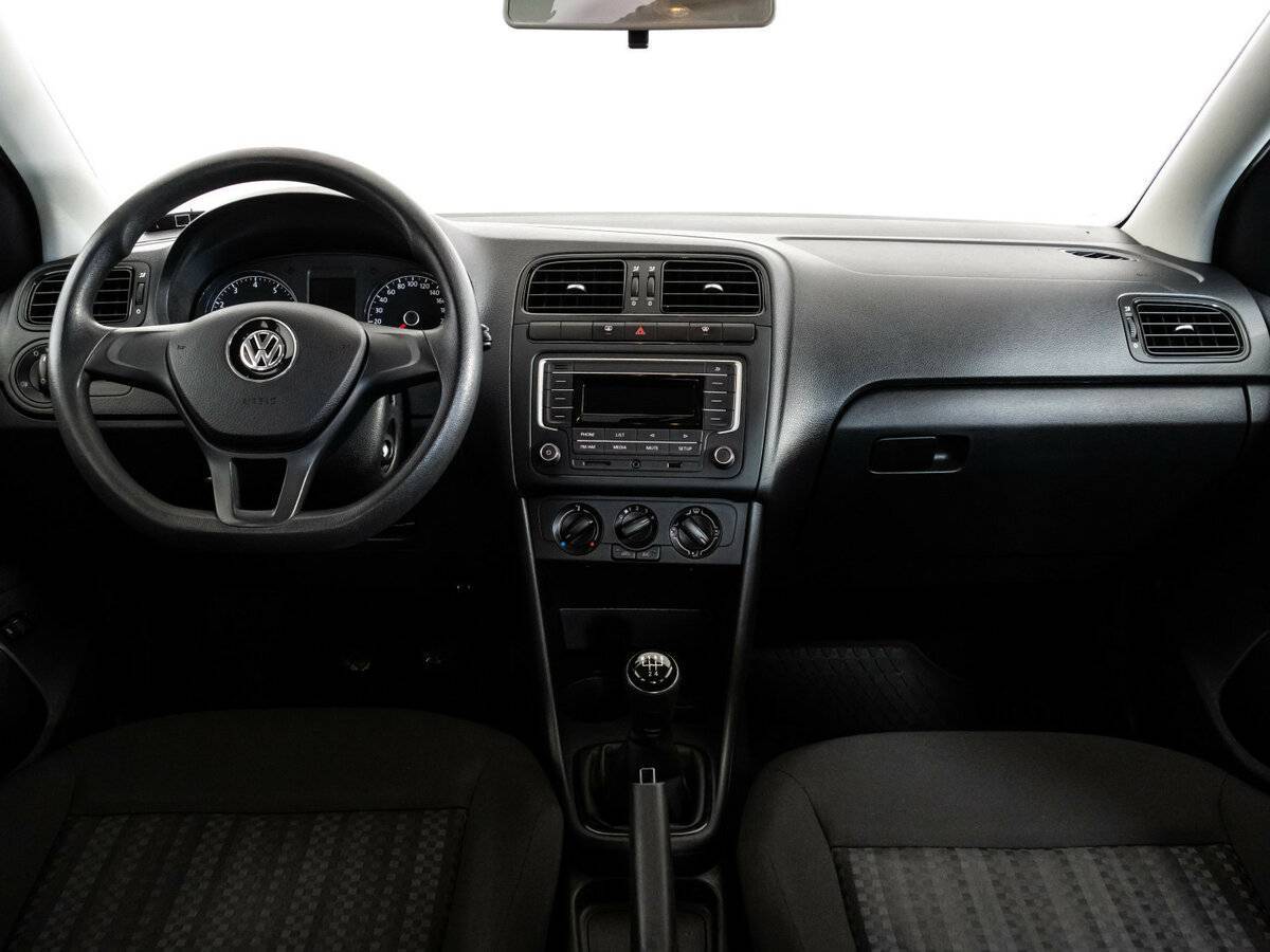 Фольксваген Поло б/у, 2017, Механическая. Фото: #9