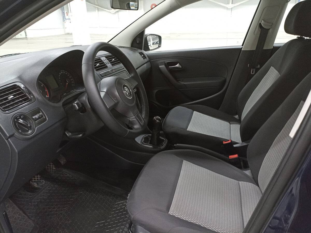 Фольксваген Поло б/у, 2015, Механическая. Фото: #15