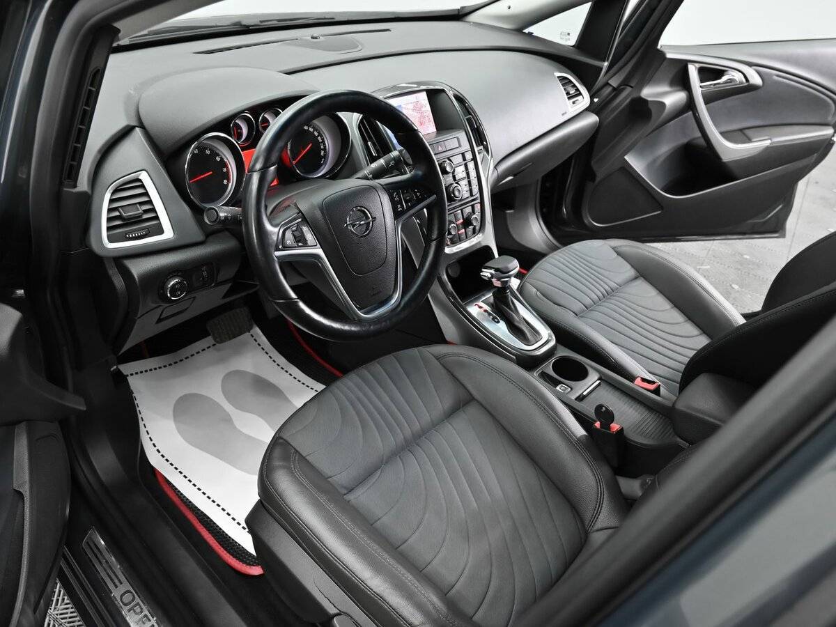 Опель Астра б/у, 2013, Автоматическая. Фото: #7