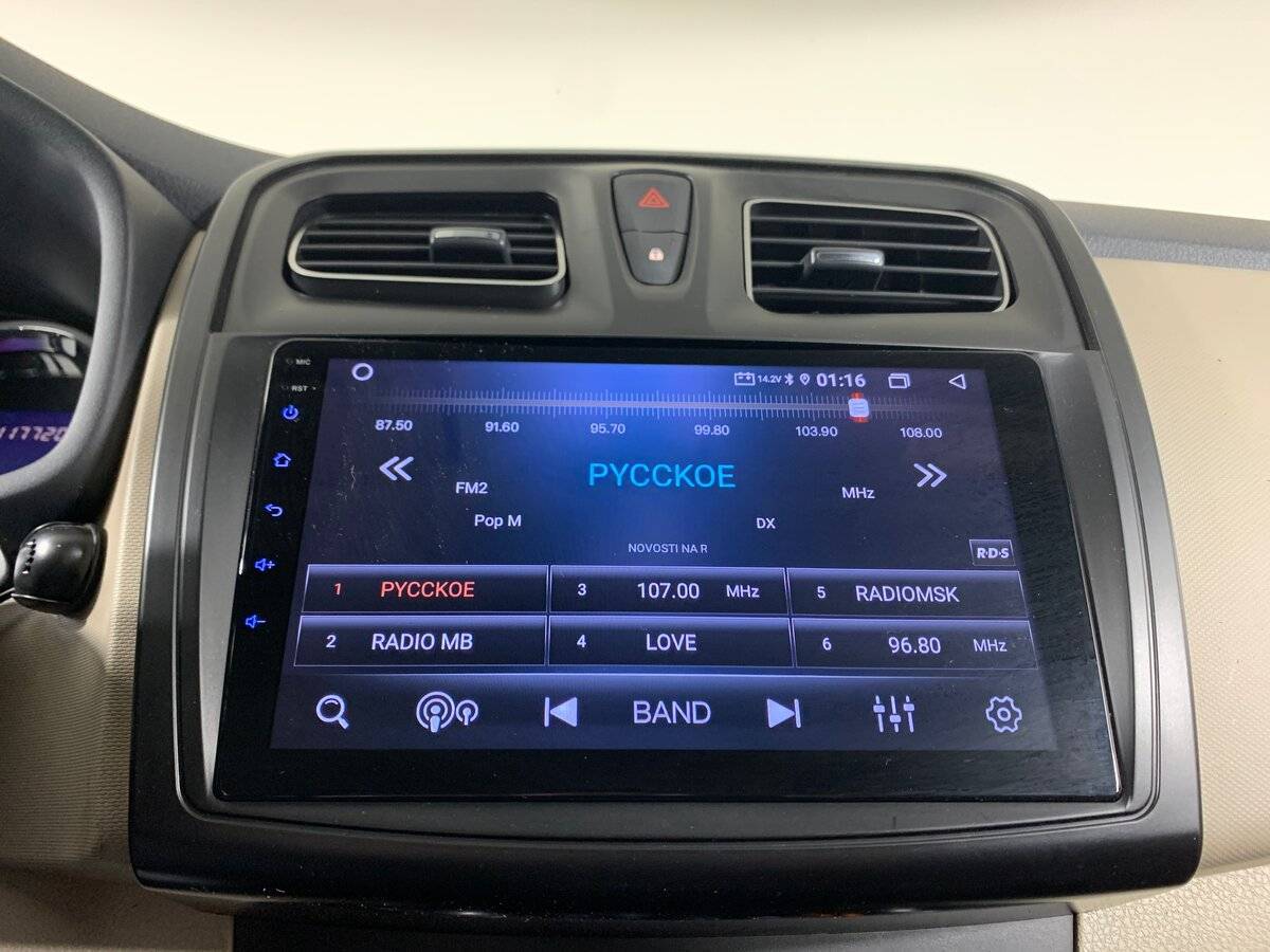 Рено Логан б/у, 2015, Роботизированная. Фото: #14