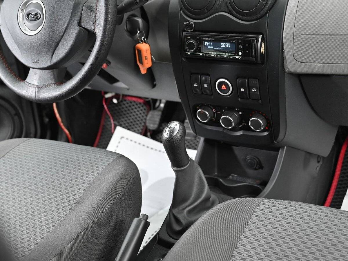 Лада (ВАЗ) Ларгус б/у, 2015, Механическая. Фото: #8