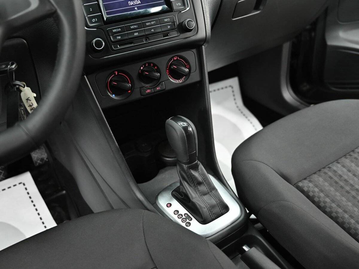 Фольксваген Поло б/у, 2017, Автоматическая. Фото: #10