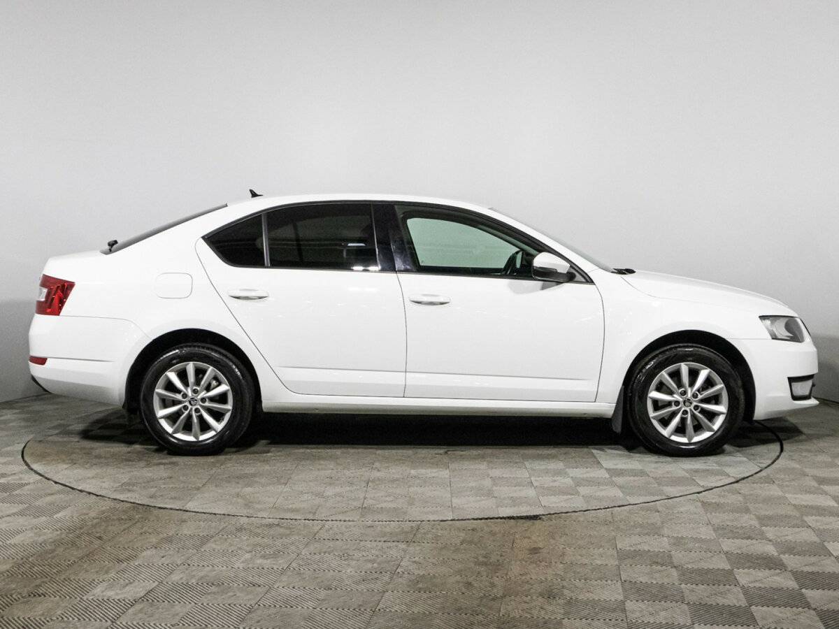 Шкода Октавия б/у, 2016, Роботизированная. Фото: #3