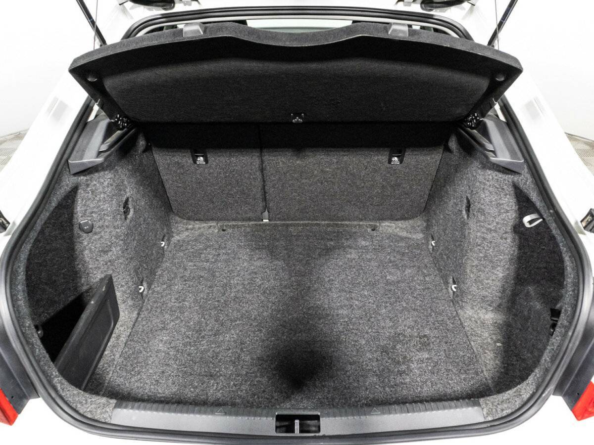 Шкода Октавия б/у, 2016, Роботизированная. Фото: #13