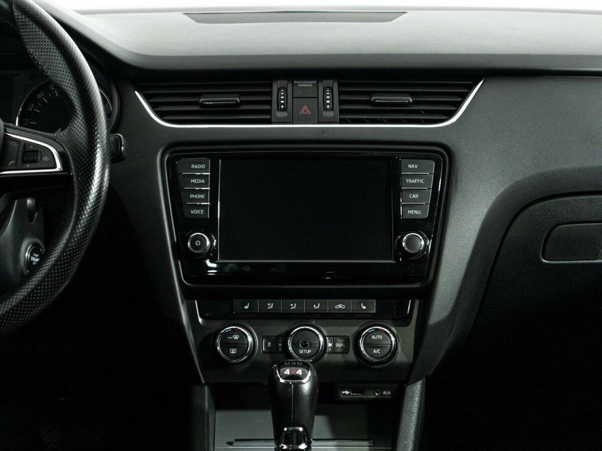 Шкода Октавия б/у, 2015, Роботизированная. Фото: #13