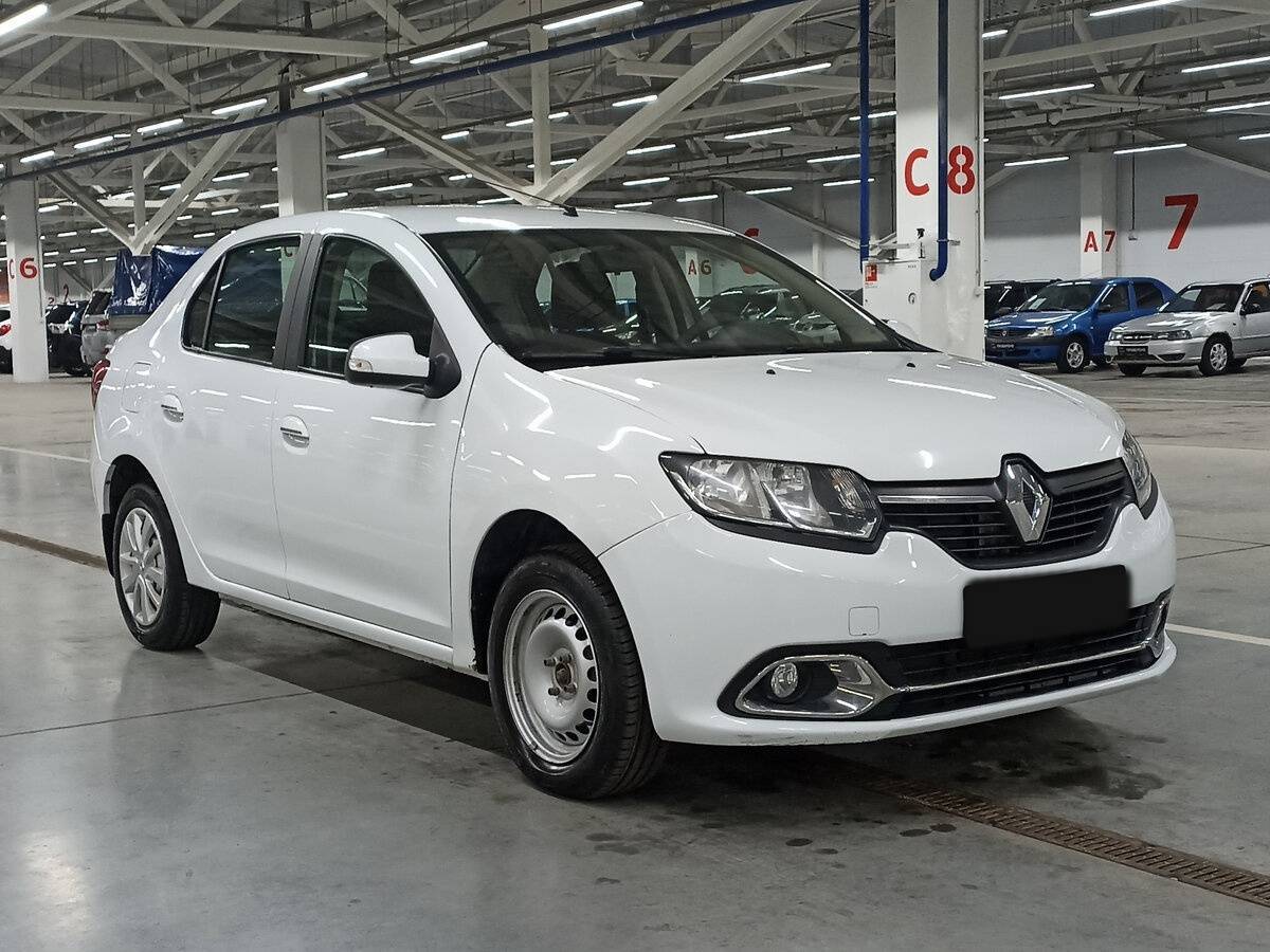 Рено Логан б/у, 2017, Автоматическая. Фото: #2