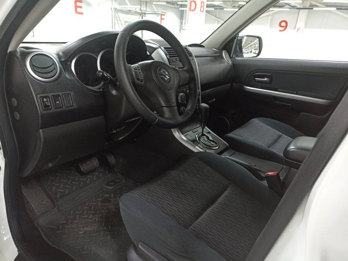 Сузуки Гранд Витара б/у, 2013, Автоматическая. Фото: #15