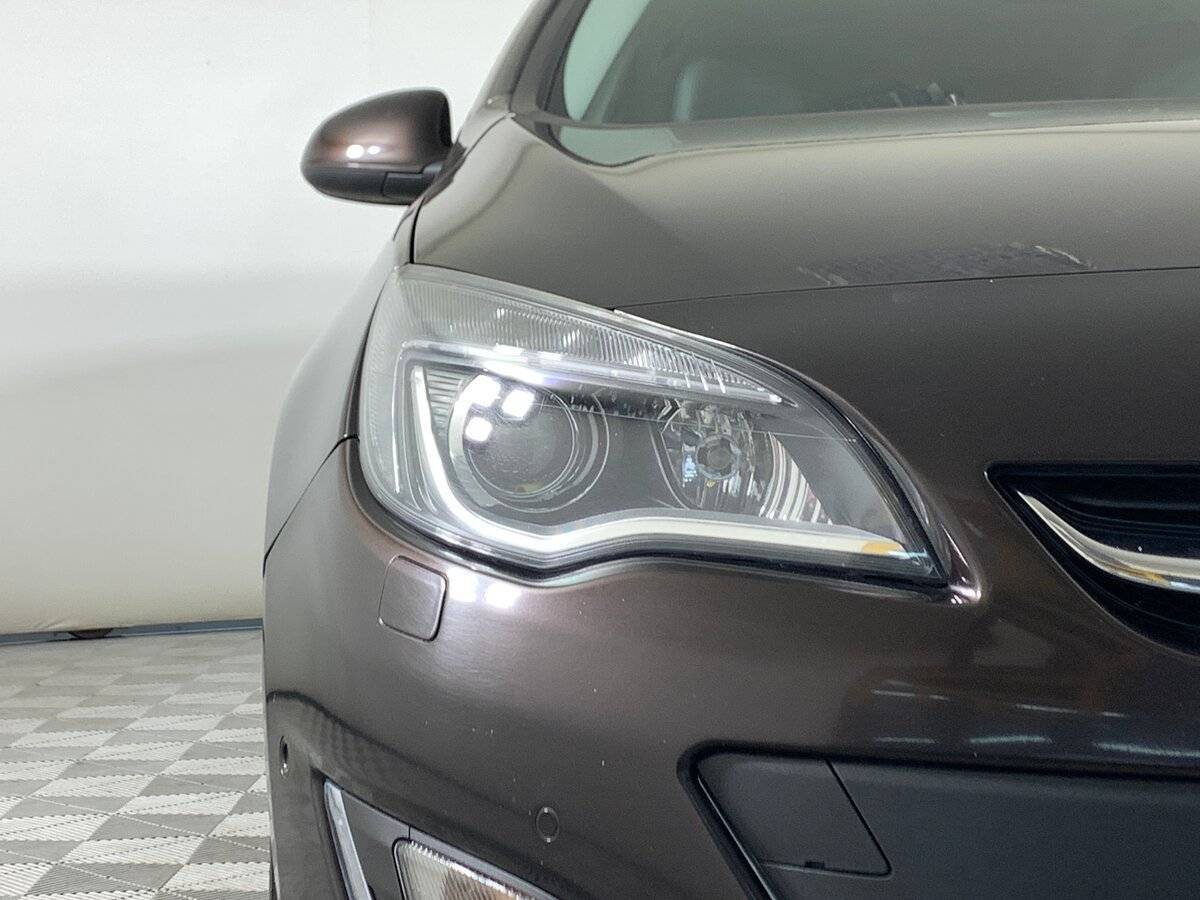 Опель Астра б/у, 2014, Автоматическая. Фото: #9