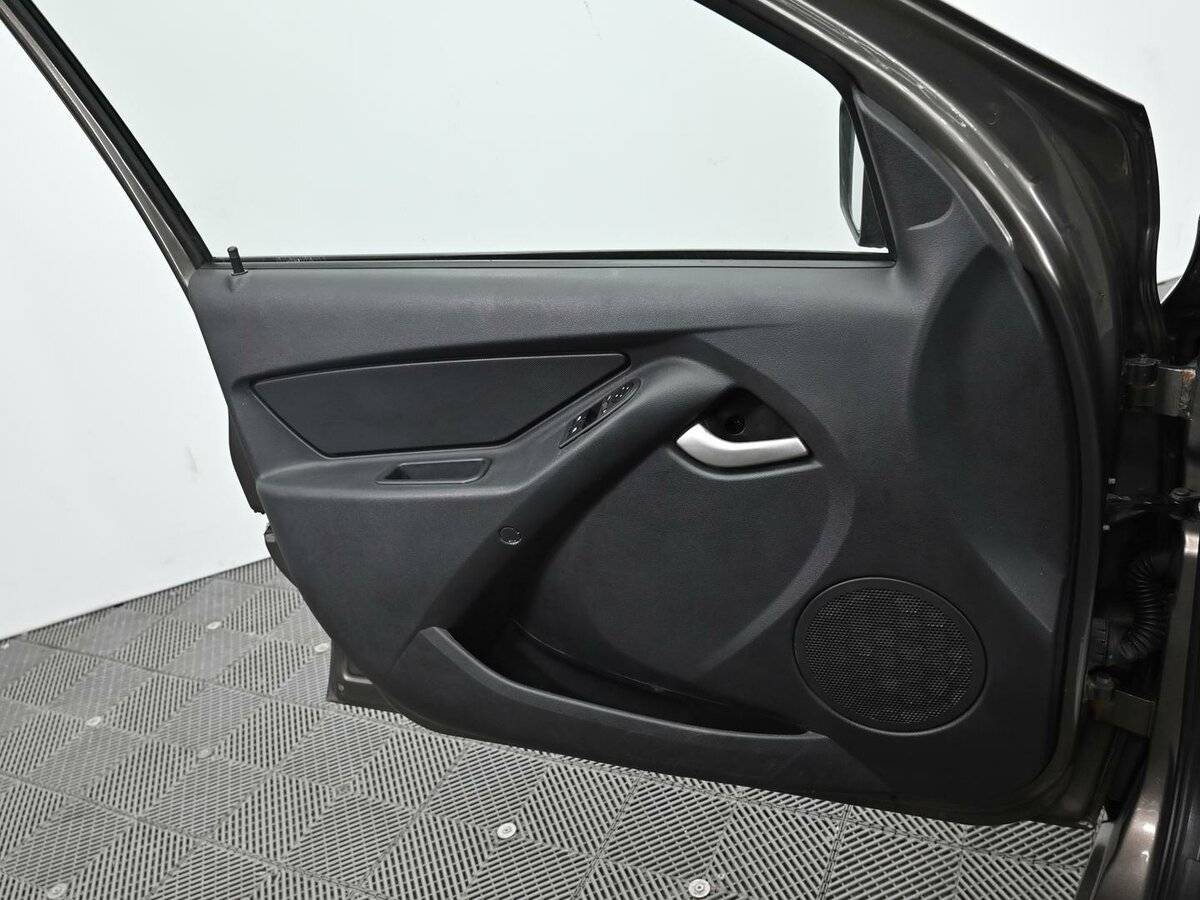 Лада (ВАЗ) Гранта б/у, 2019, Механическая. Фото: #6