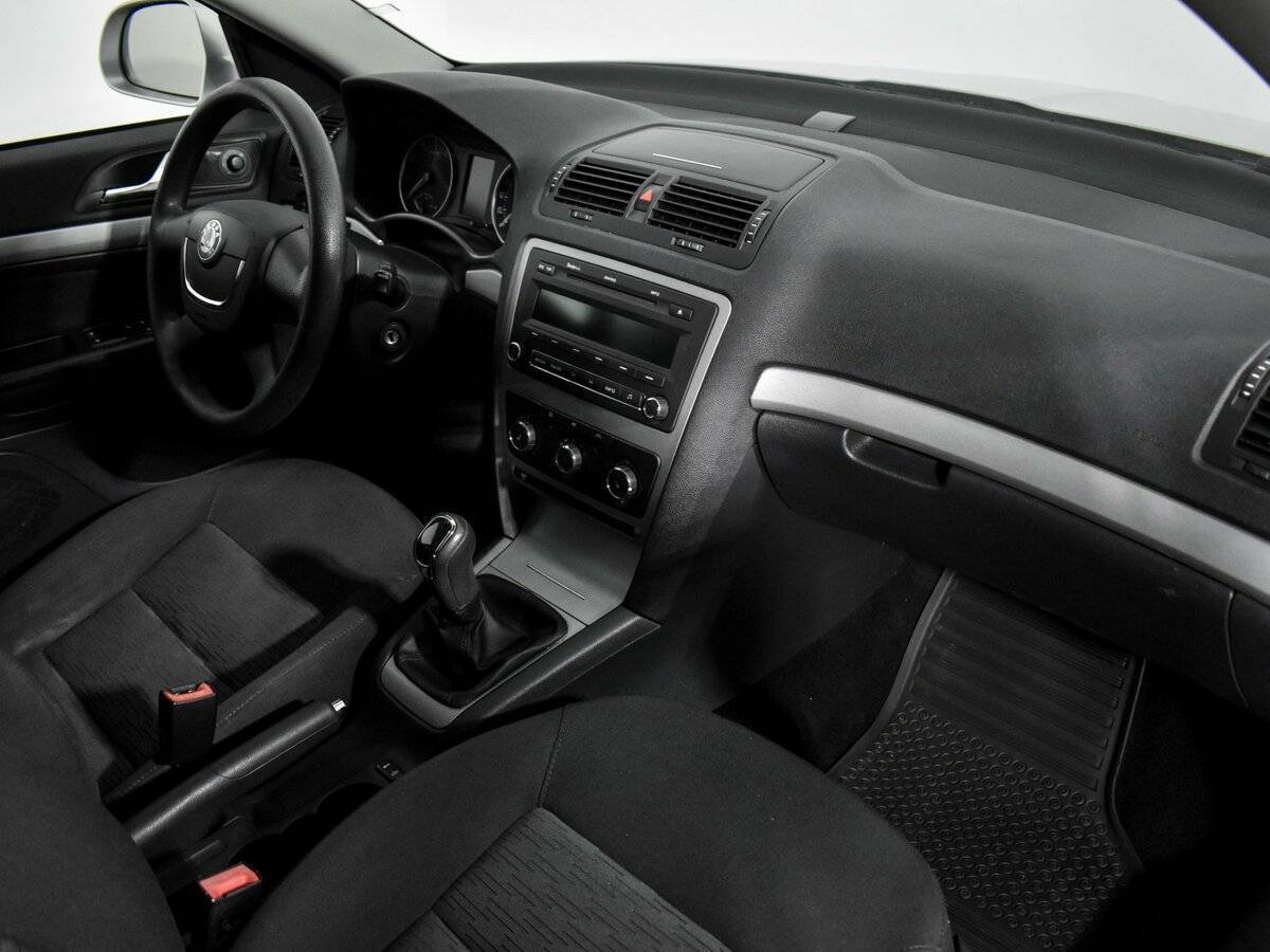 Шкода Октавия б/у, 2013, Механическая. Фото: #13