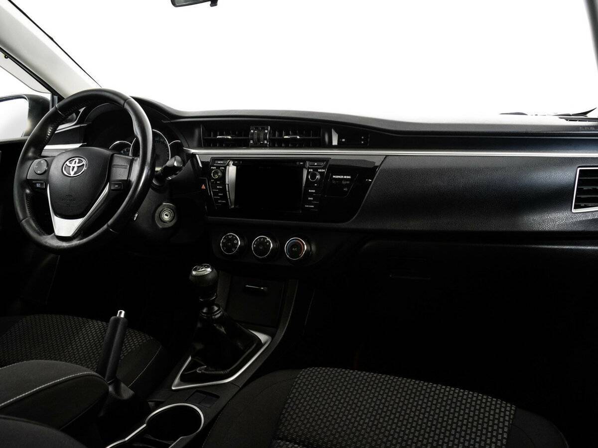 Тойота Королла б/у, 2013, Механическая. Фото: #8