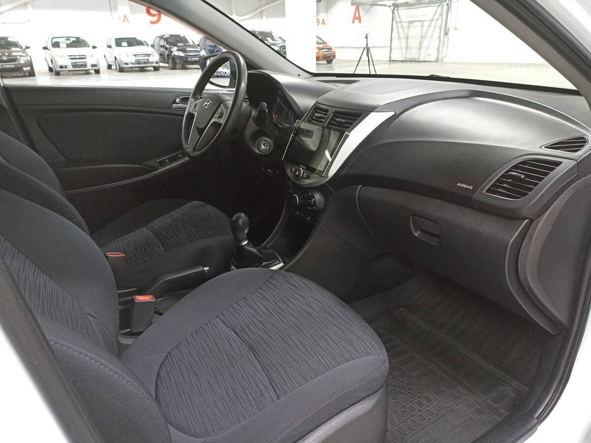 Хендай Солярис б/у, 2015, Механическая. Фото: #10