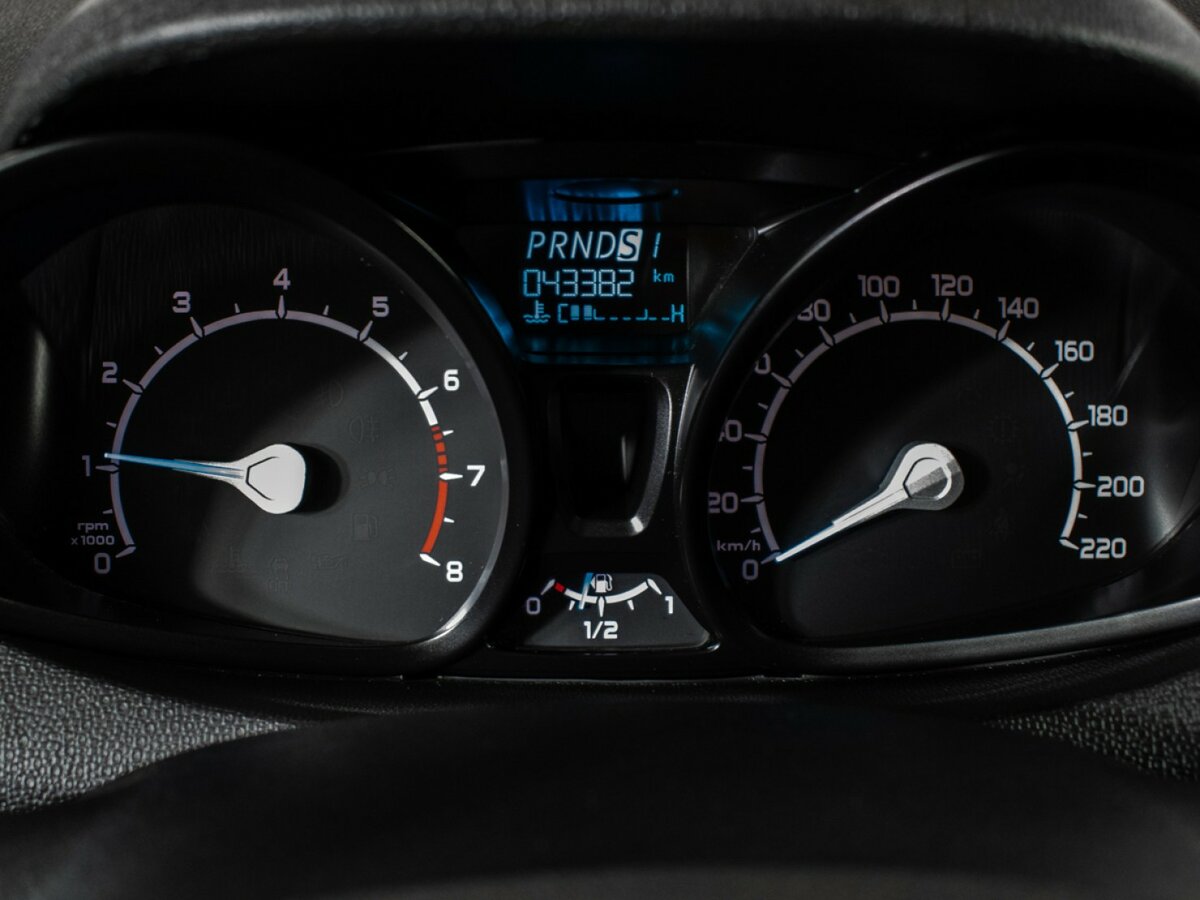 Форд ЭкоСпорт б/у, 2018, Роботизированная. Фото: #11