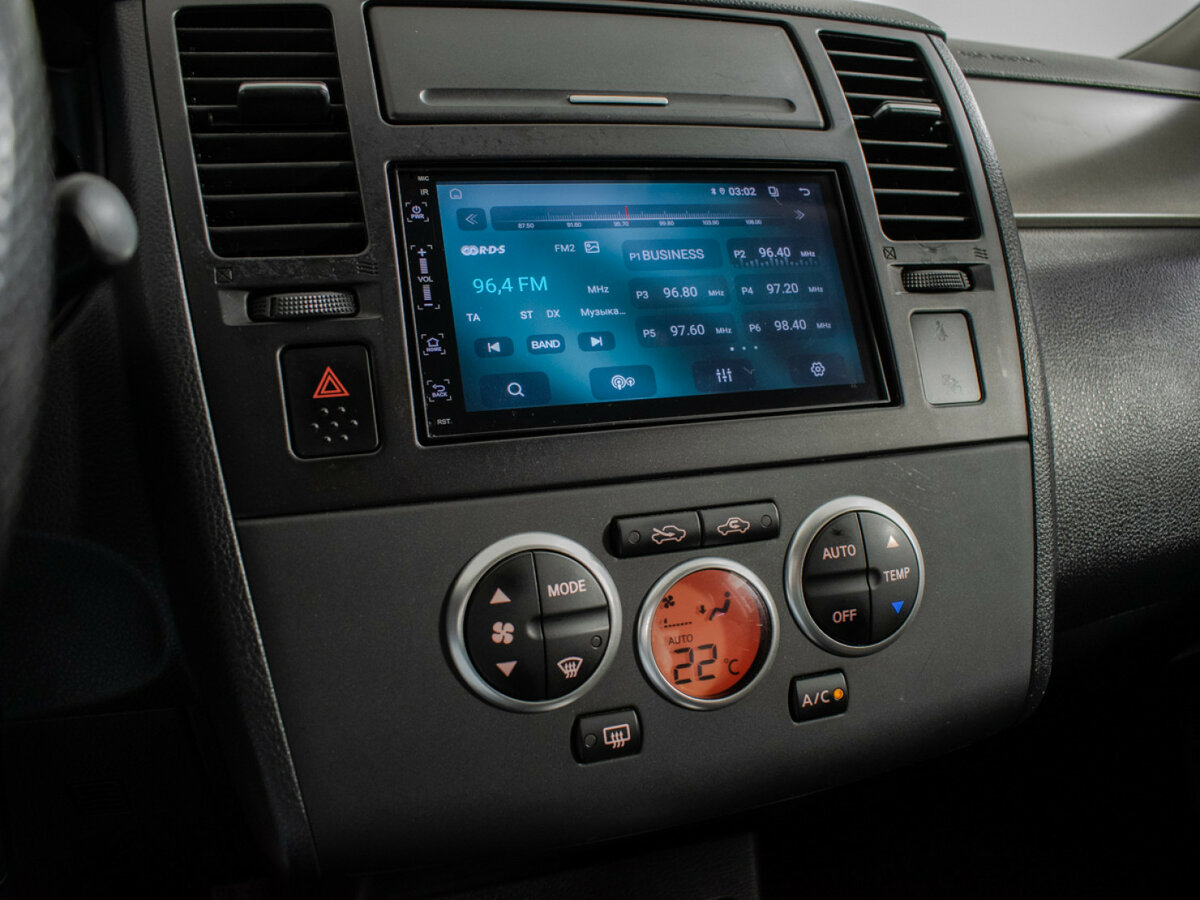 Ниссан Тиида б/у, 2013, Автоматическая. Фото: #12