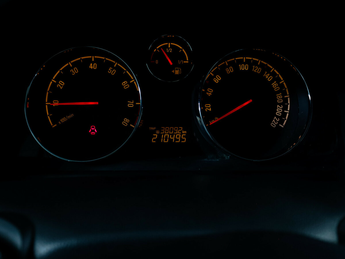 Опель Антара б/у, 2013, Механическая. Фото: #10