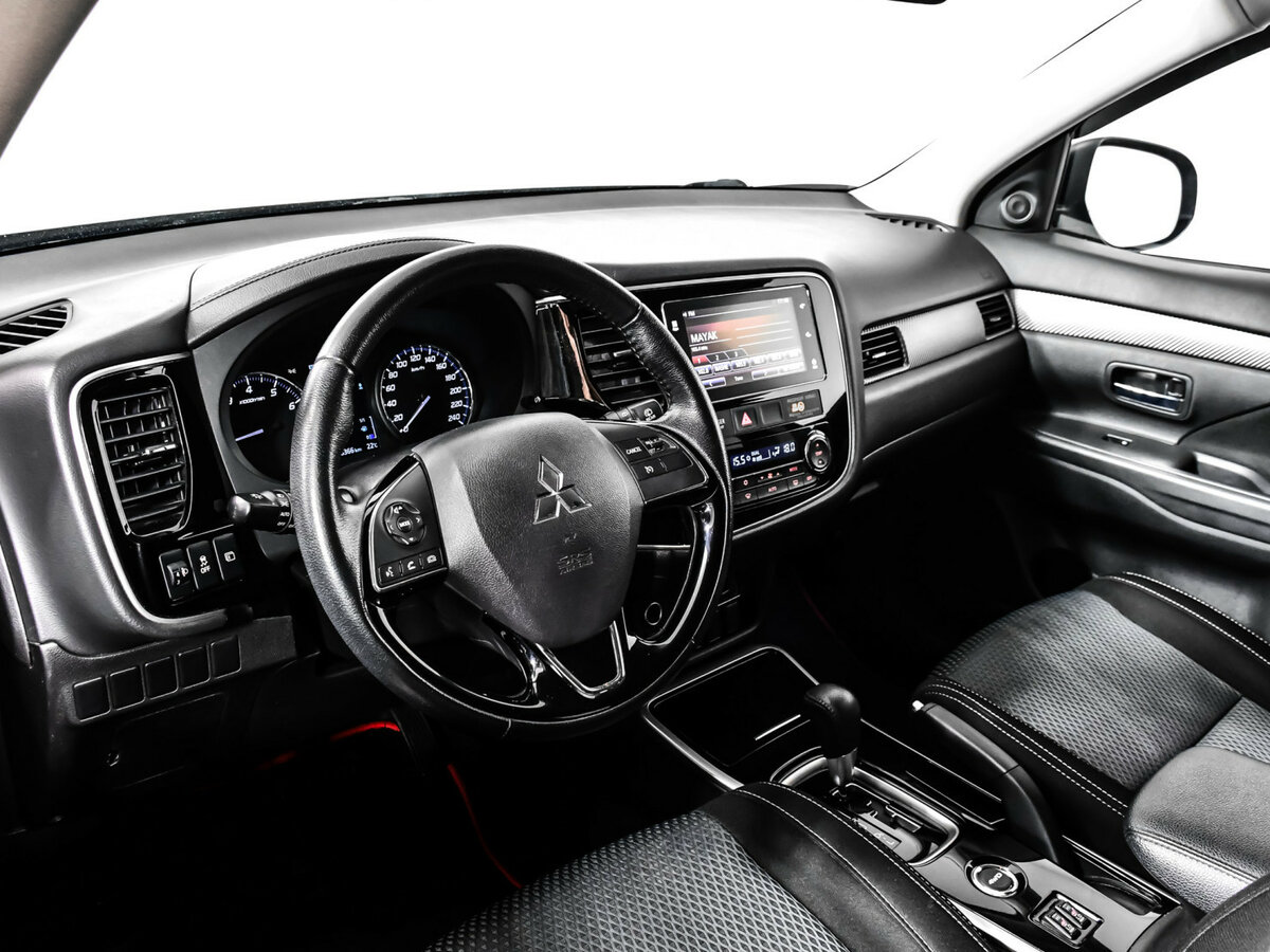 Митсубиши Оутлэндер б/у, 2018, Вариатор. Фото: #10