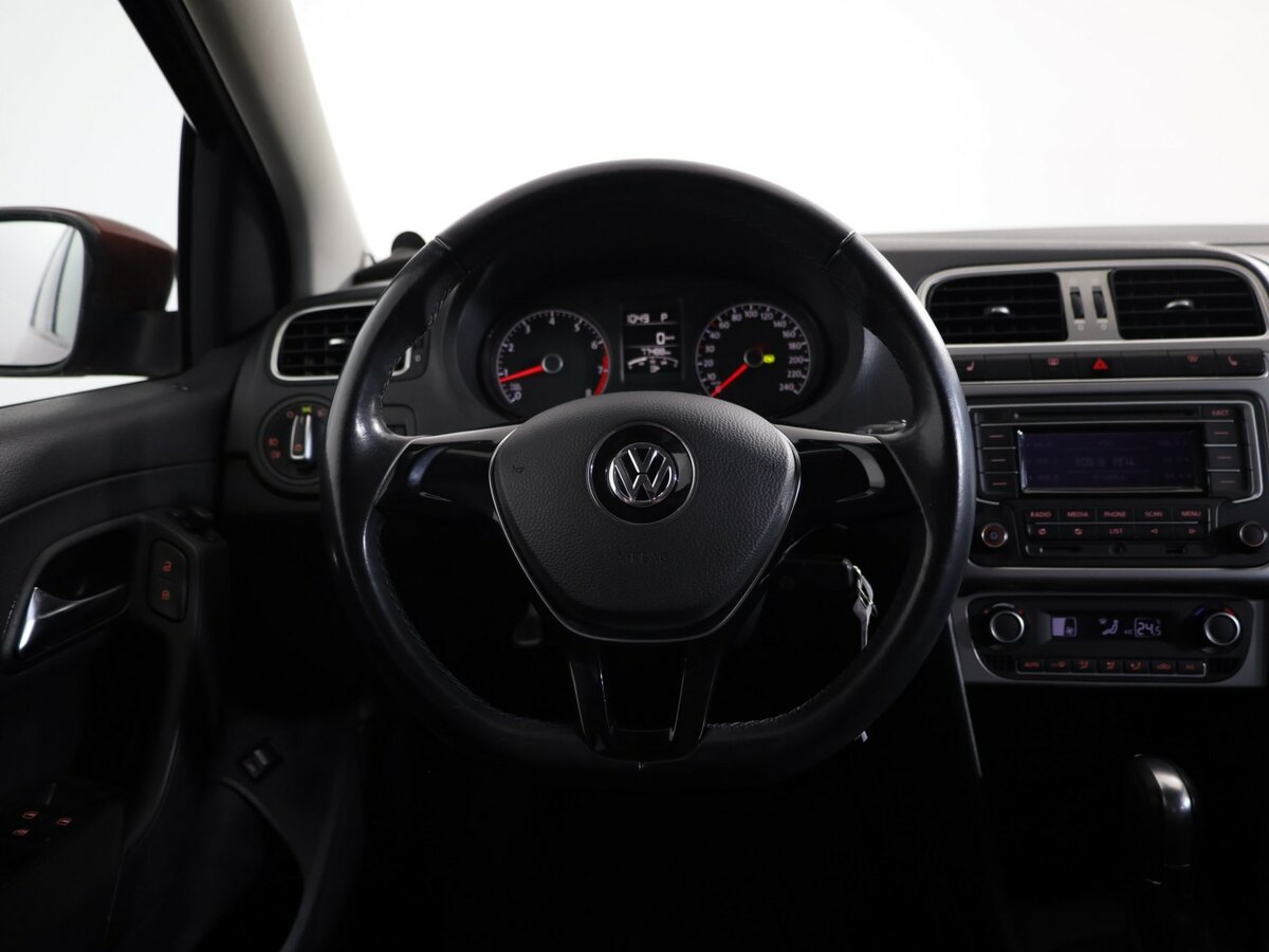 Фольксваген Поло б/у, 2015, Автоматическая. Фото: #9