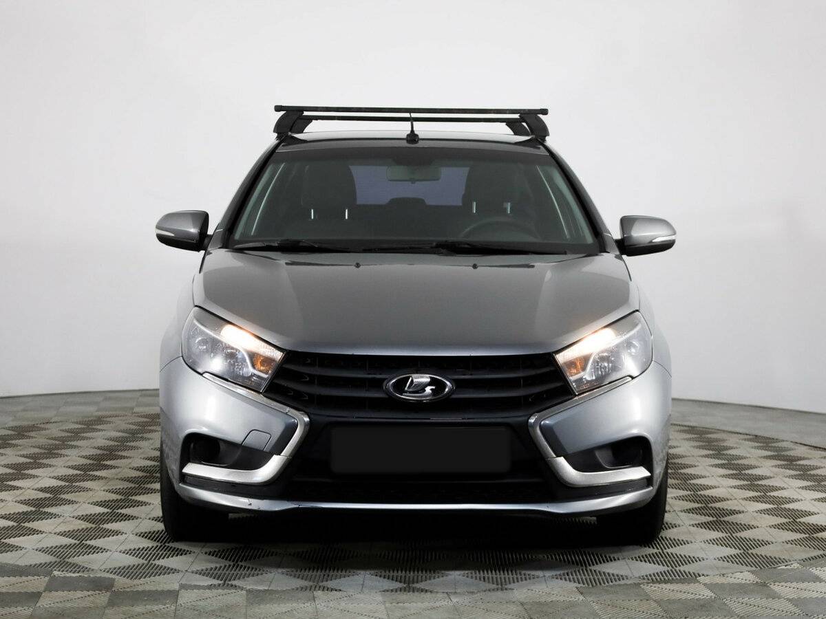 Лада (ВАЗ) Веста б/у, 2017, Механическая. Фото: #1