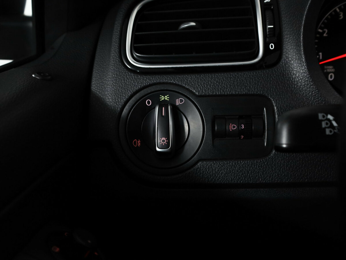 Фольксваген Поло б/у, 2017, Механическая. Фото: #16