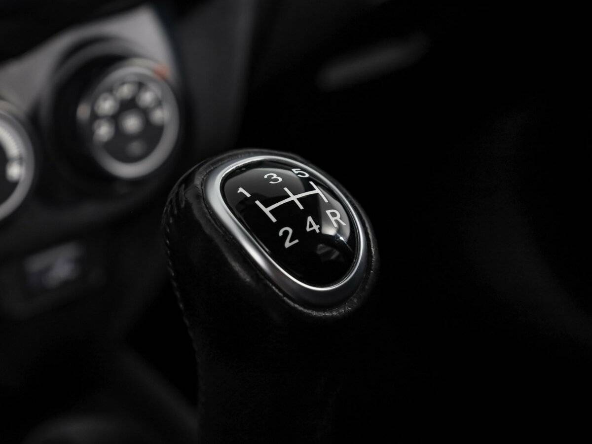 Митсубиши АС-Икс б/у, 2014, Механическая. Фото: #13