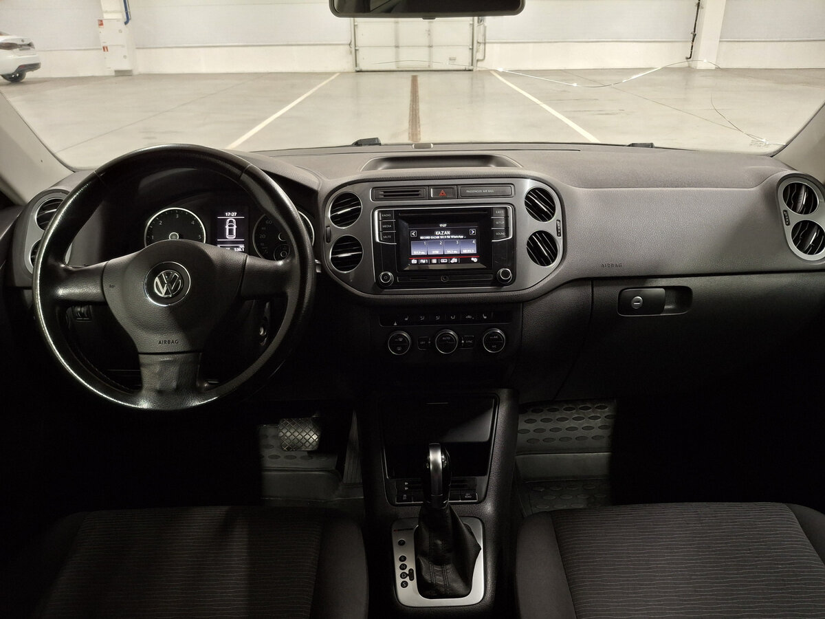 Фольксваген Тигуан б/у, 2015, Автоматическая. Фото: #13