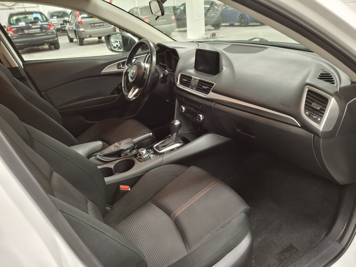 Мазда 3 б/у, 2018, Автоматическая. Фото: #10