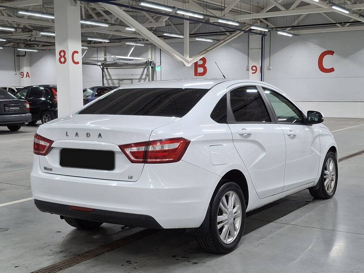 Лада (ВАЗ) Веста б/у, 2017, Механическая. Фото: #4