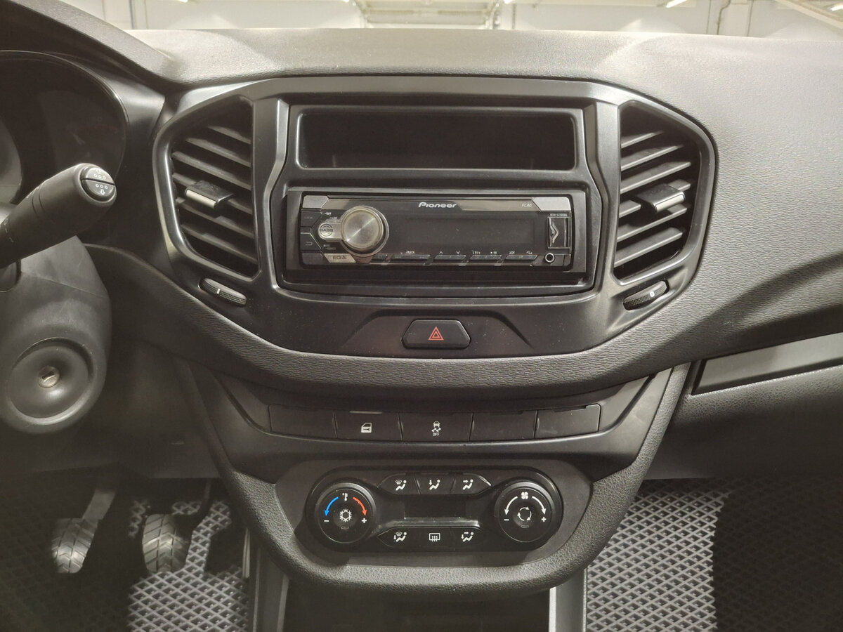 Лада (ВАЗ) Веста б/у, 2019, Механическая. Фото: #14