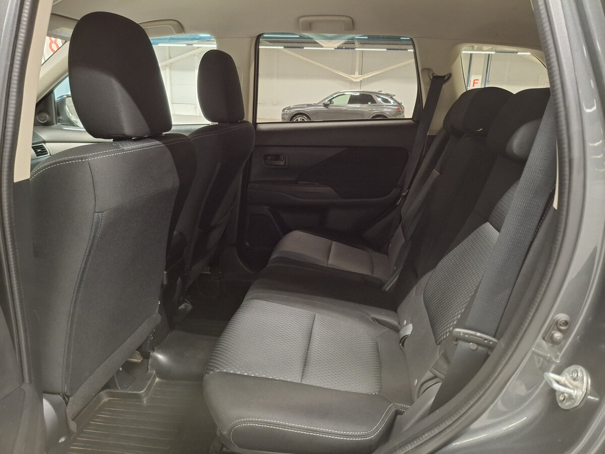 Митсубиши Оутлэндер б/у, 2015, Вариатор. Фото: #11