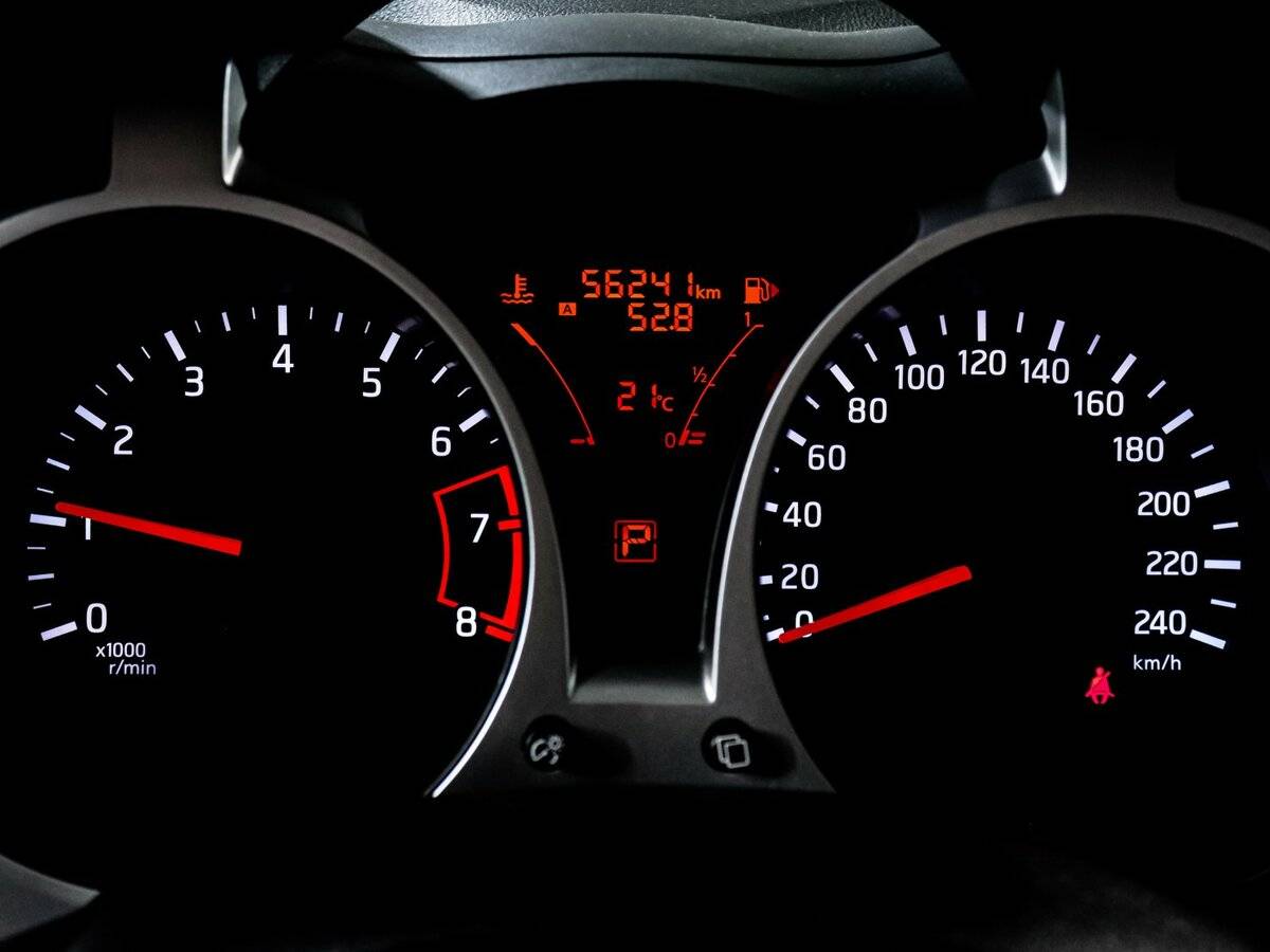 Ниссан Жук б/у, 2014, Вариатор. Фото: #8