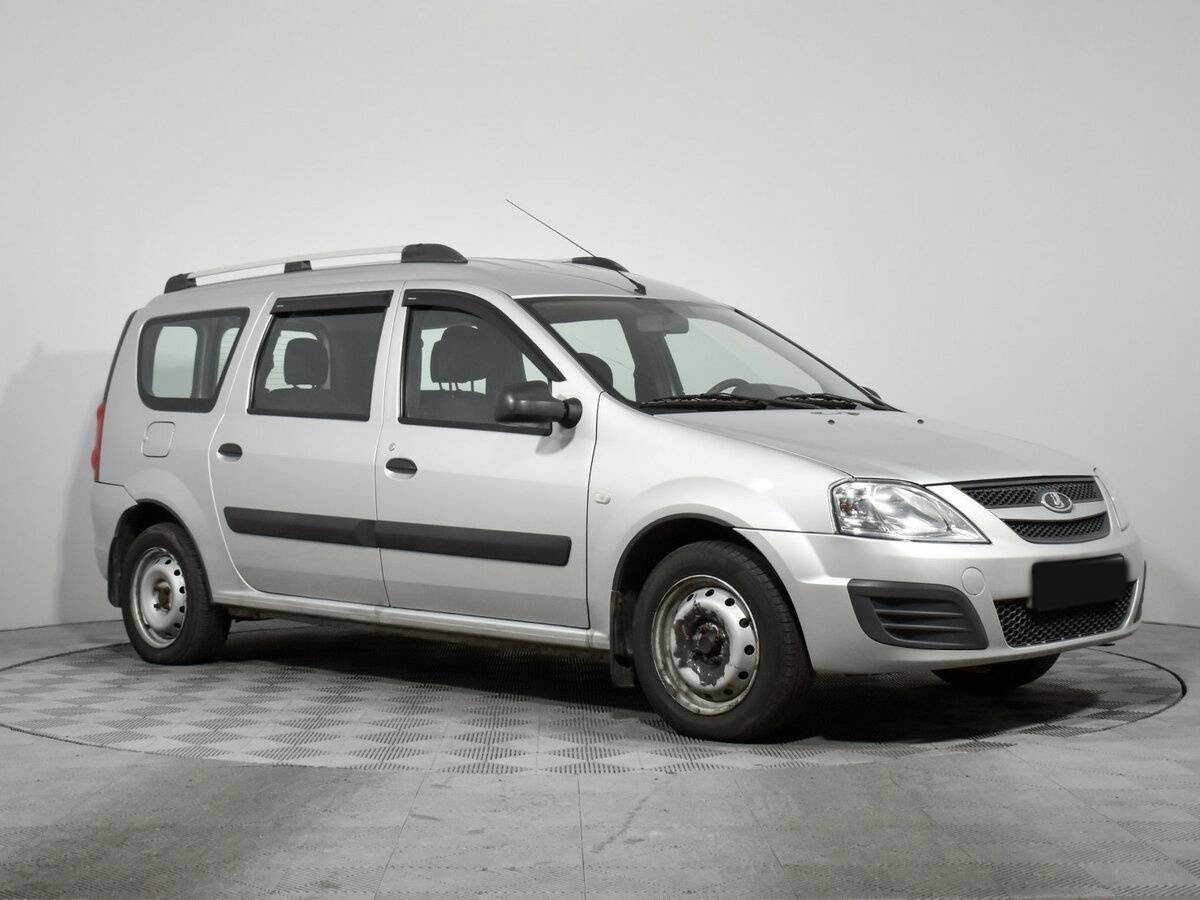 Лада (ВАЗ) Ларгус б/у, 2014, Механическая. Фото: #2